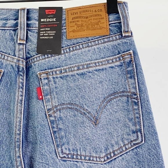 NWT Levi’s Wedgie Icon Fit High Rise Raw Light Wash Rigid Denim Jeans In Shut Up - Picture 12 of 13